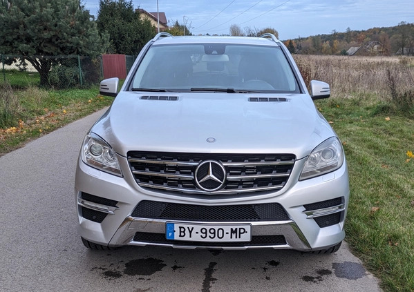 Mercedes-Benz ML cena 89900 przebieg: 181000, rok produkcji 2012 z Nekla małe 191